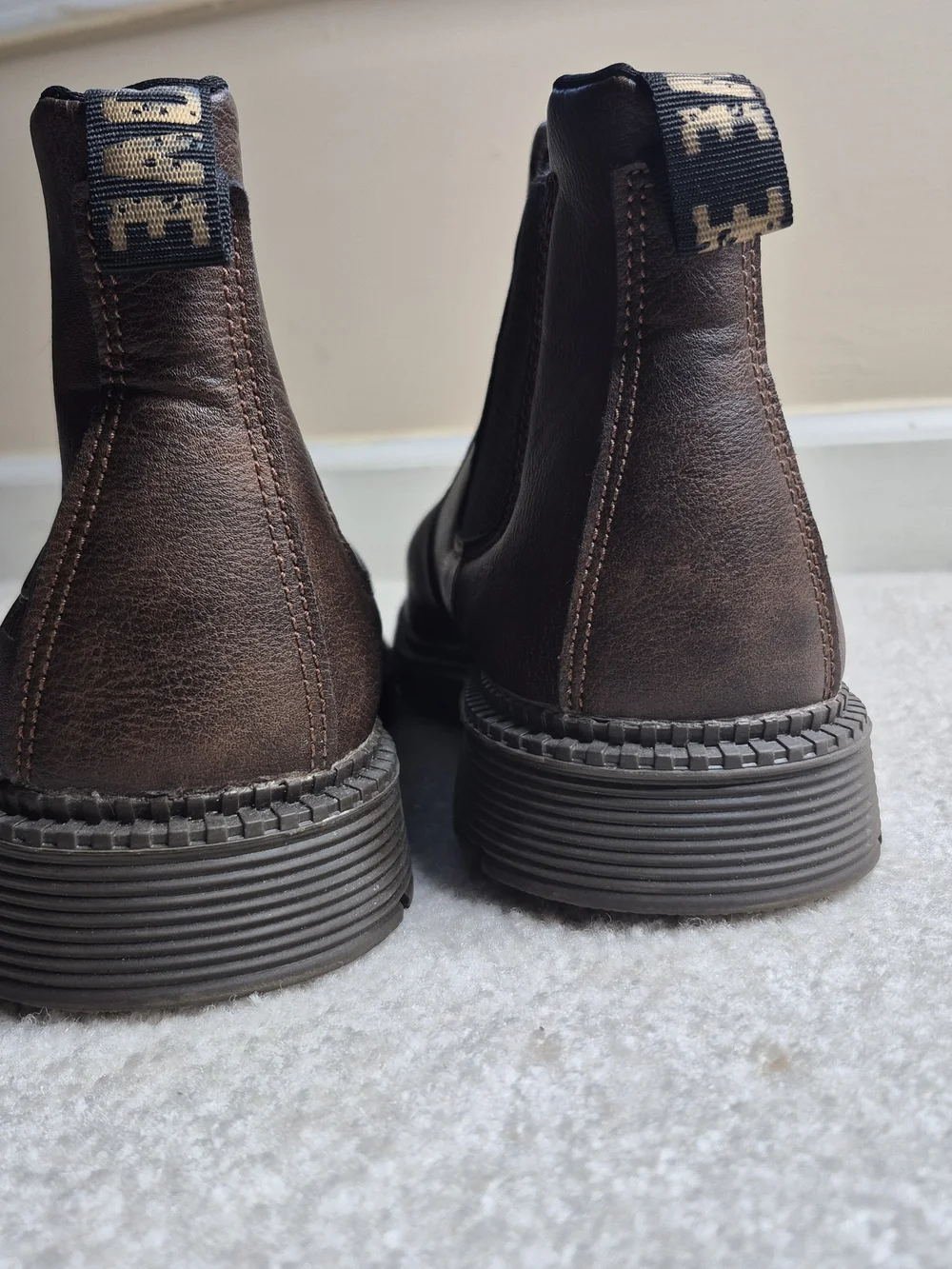 Men's Chelsea Boots in Dark Brown Leather